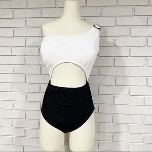 White Black Colorblock One Shoulder Cutout Ribbed Monokini Swimsuit Ring‎ Detail
